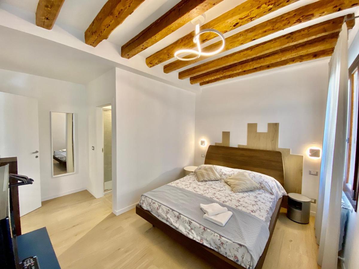 Suite House New Apartments Wi Fi Venice Island ภายนอก รูปภาพ
