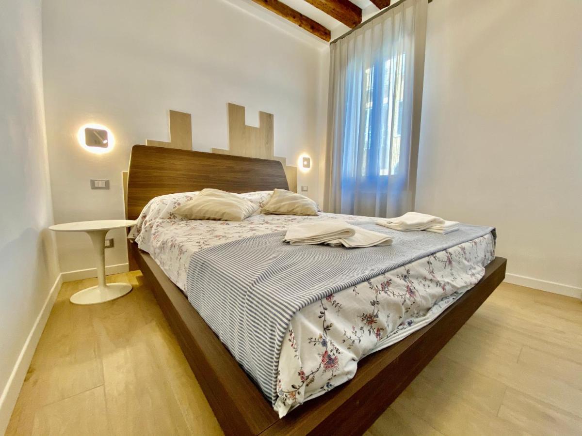 Suite House New Apartments Wi Fi Venice Island ภายนอก รูปภาพ