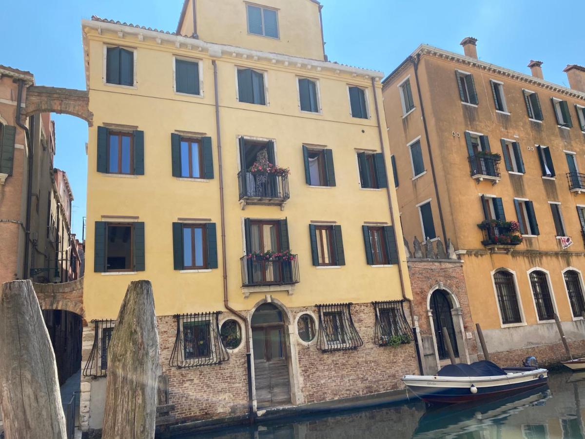 Suite House New Apartments Wi Fi Venice Island ภายนอก รูปภาพ