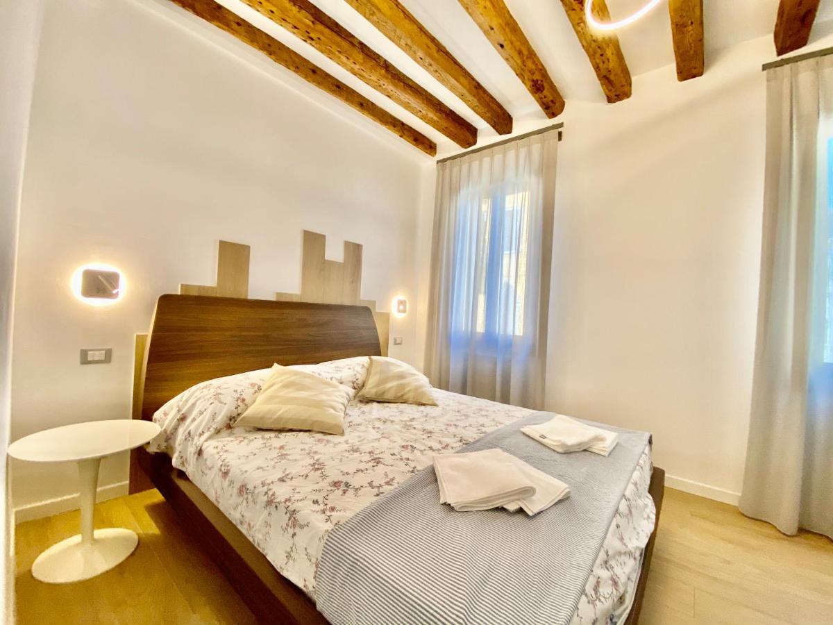 Suite House New Apartments Wi Fi Venice Island ภายนอก รูปภาพ