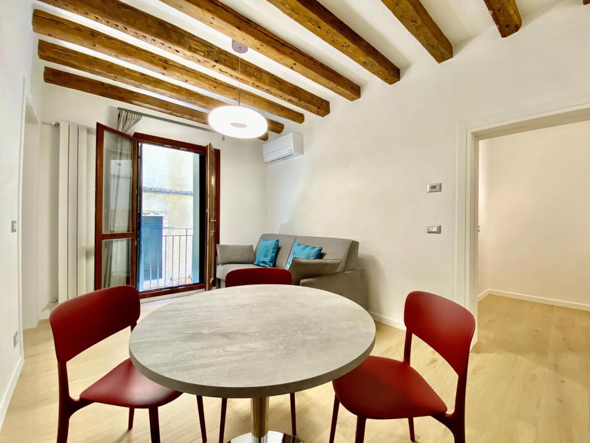 Suite House New Apartments Wi Fi Venice Island ภายนอก รูปภาพ