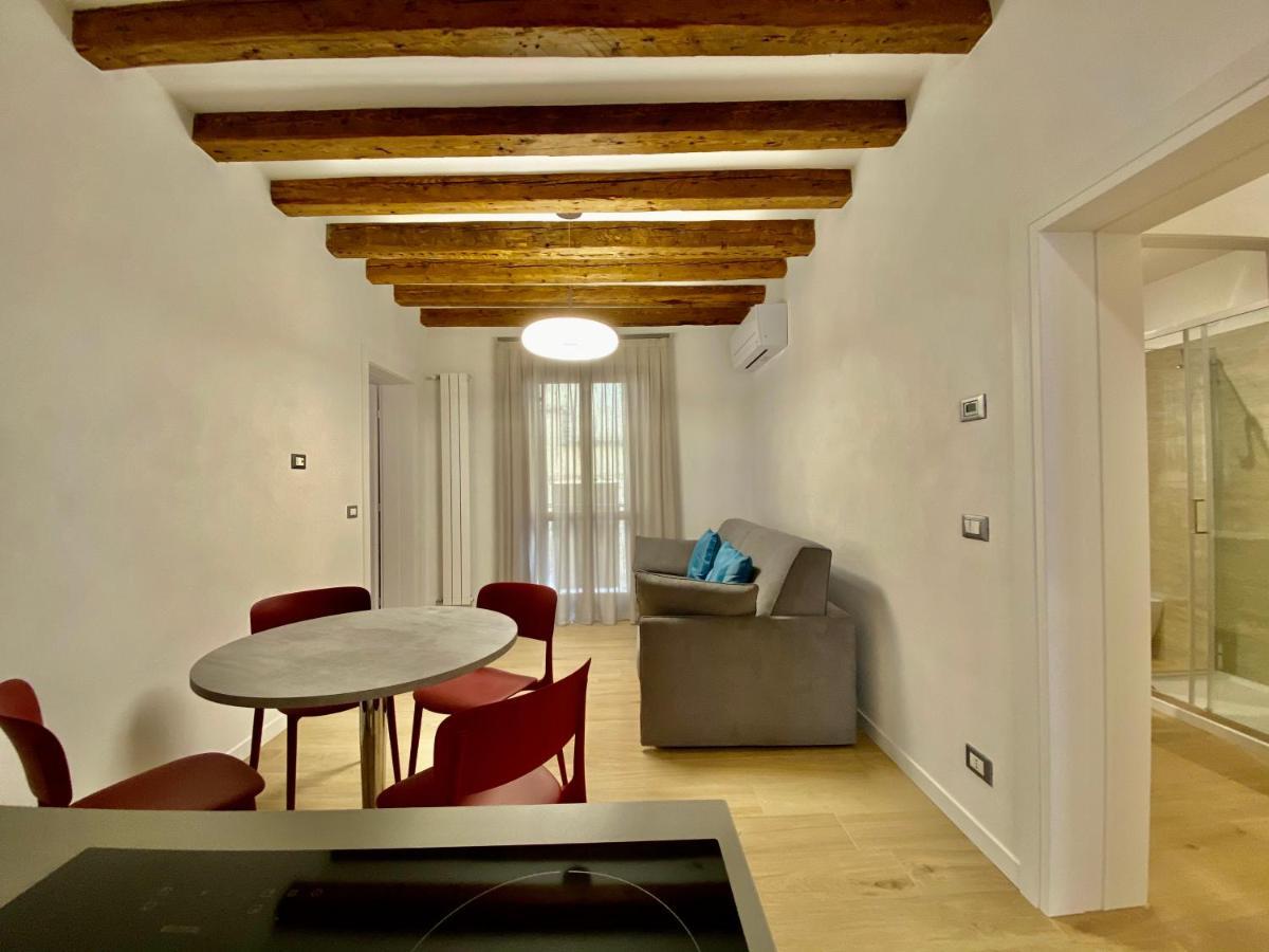 Suite House New Apartments Wi Fi Venice Island ภายนอก รูปภาพ