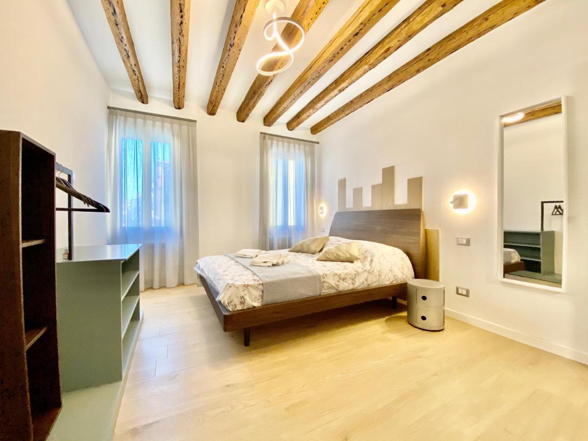 Suite House New Apartments Wi Fi Venice Island ภายนอก รูปภาพ
