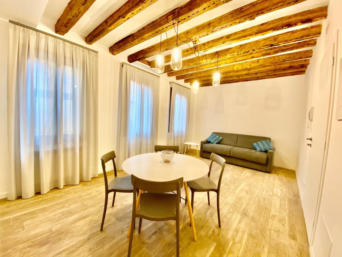 Suite House New Apartments Wi Fi Venice Island ภายนอก รูปภาพ
