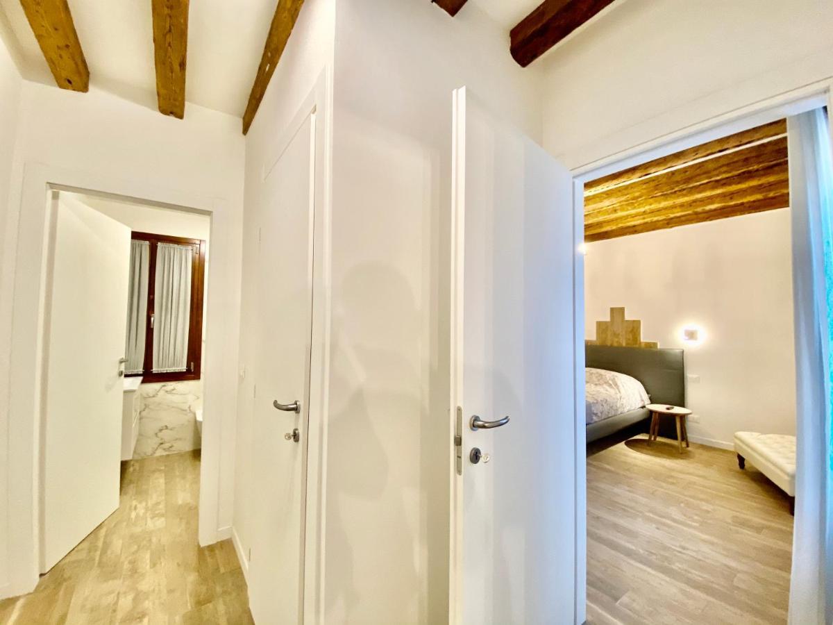 Suite House New Apartments Wi Fi Venice Island ภายนอก รูปภาพ