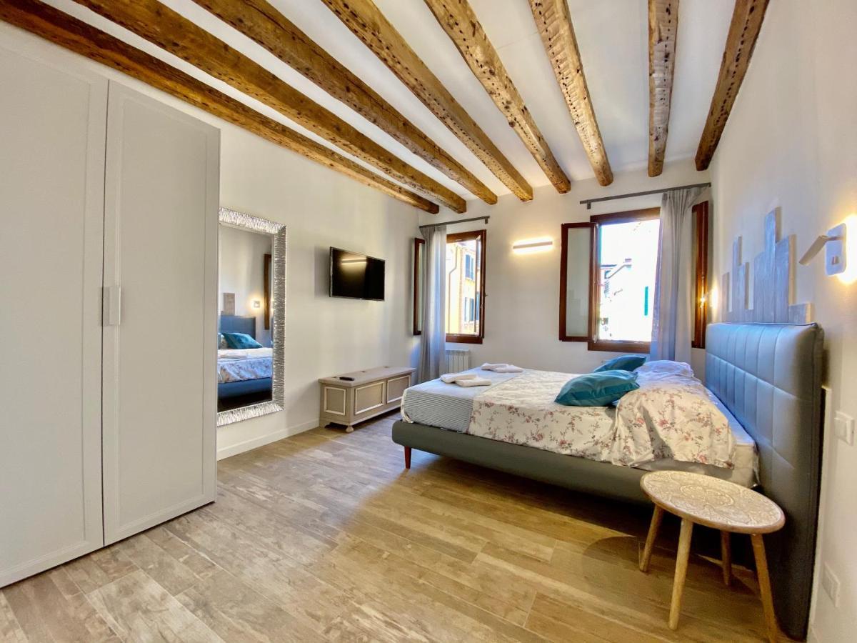 Suite House New Apartments Wi Fi Venice Island ภายนอก รูปภาพ