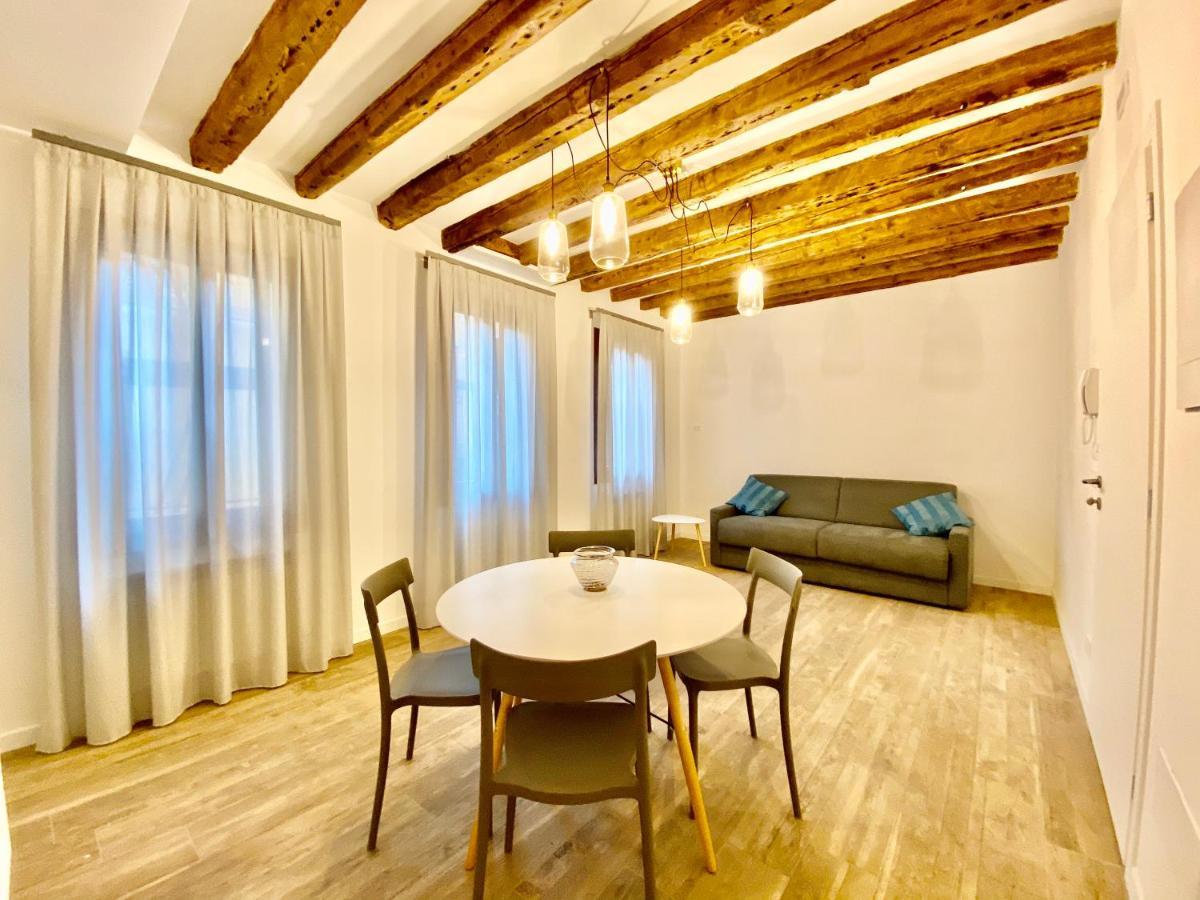 Suite House New Apartments Wi Fi Venice Island ภายนอก รูปภาพ